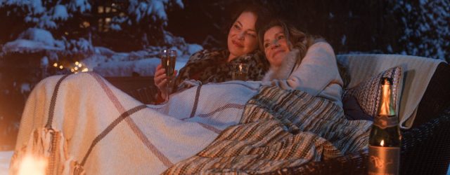 Firefly Lane Absolutely Needs Another Season After That Cliffhanger