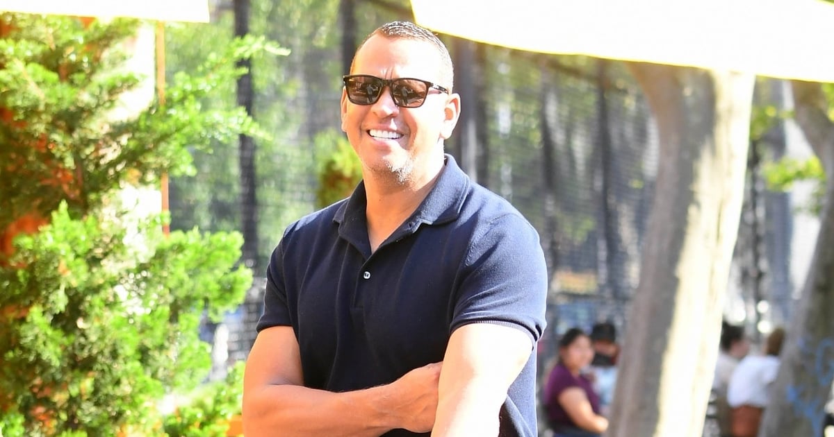 It's Only a Matter of Time Before Single ARod Becomes the Meme of Summer
